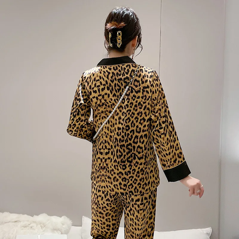 Изображение /upload/12750-4/Жена-леопардовый-пижамный-комплект.jpg